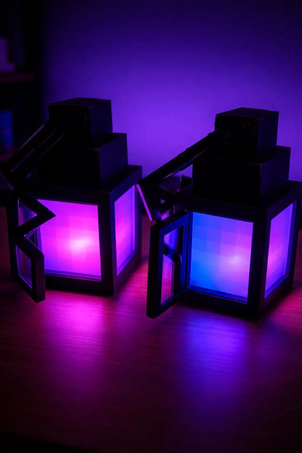 Pixel Style LED Lantern – 16 Color Ambient Gaming Room Light
